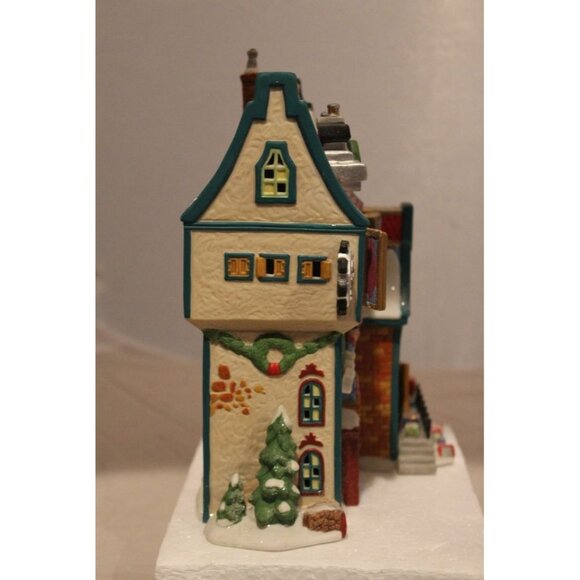 Dept 56 North Pole - Jack in the Box Plant No 2 - Picture 2 of 10